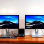 Understanding dual monitor setup issues: Why is my PC showing the same display on two monitors? Troubleshooting tips and solutions for duplicate screen settings.